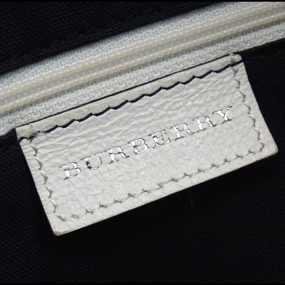 Burberry tote - Picture 8 of 8